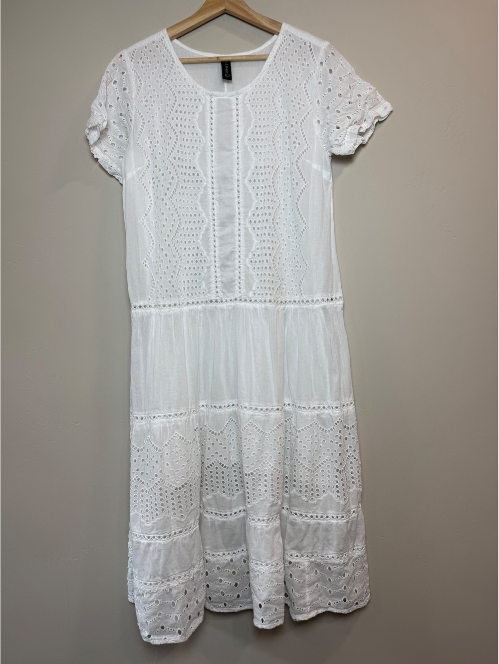ME 2 MAGIC White Cotton Eyelet MIDI Dress LARGE